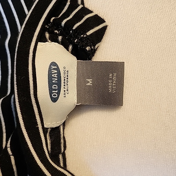 EUC Old Navy top - Picture 5 of 5